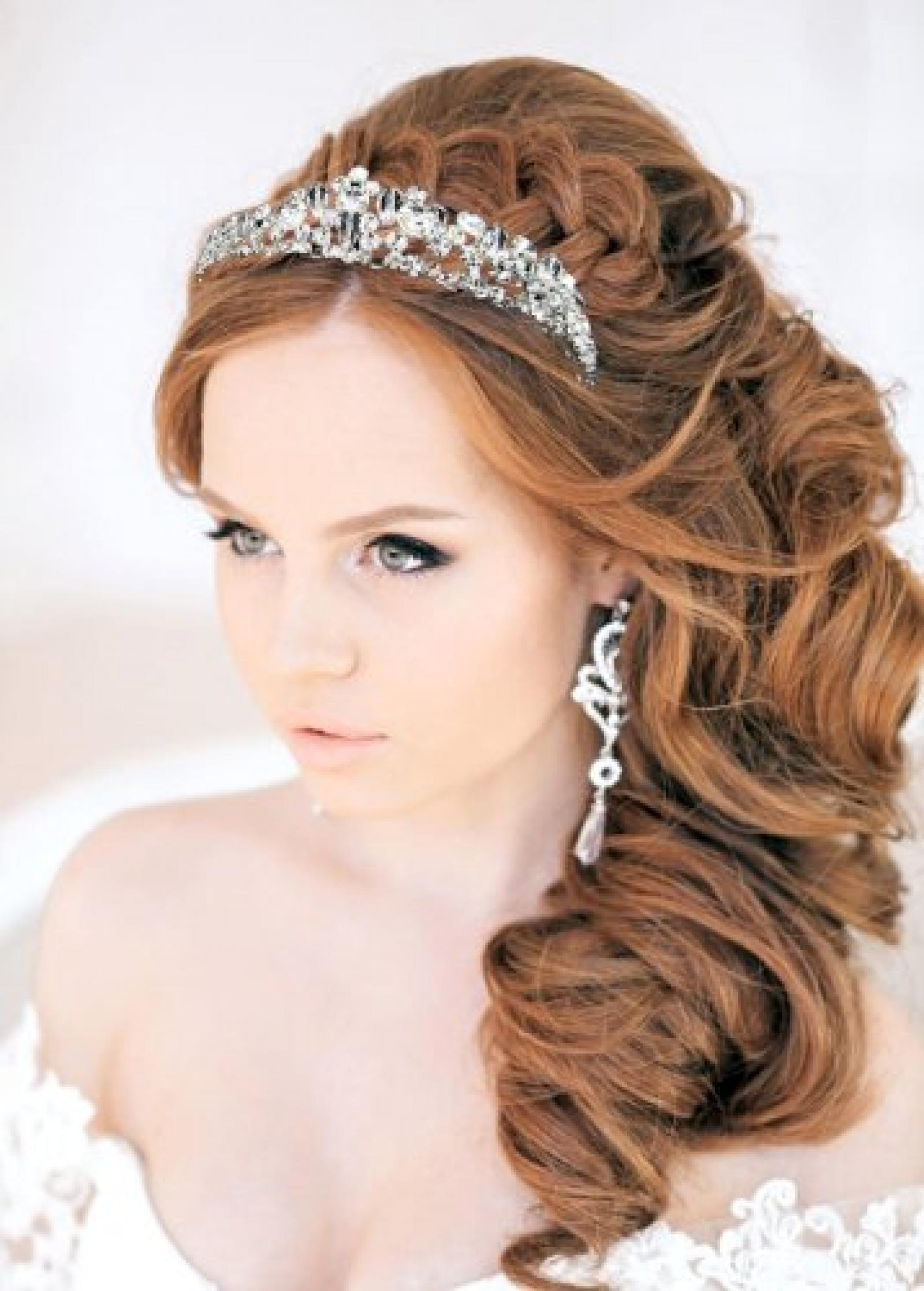 Handgearbeitetes Diadem Brautschmuck Kopfschmuck Tiara mit Swarovski-Elements Kristal Handgearbeitetes Diadem Brautschmuck Kopfschmuck Tiara mit Swarovski-Elements Kristal