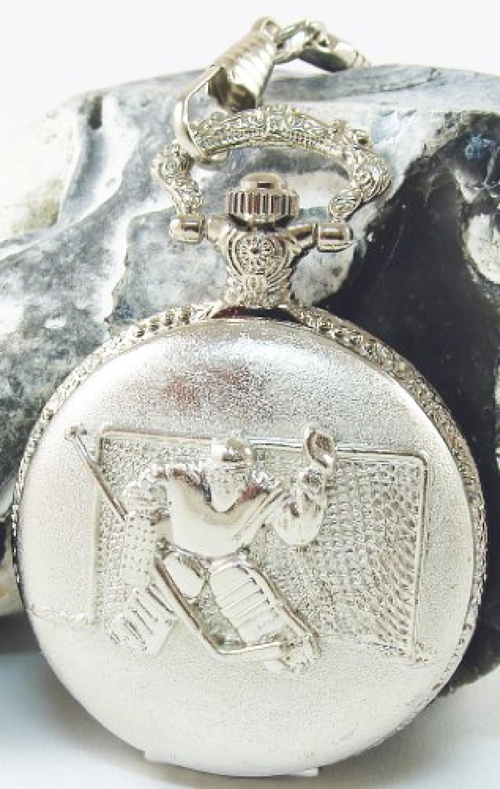 Tavolino Taschenuhr Weiß Silber + Ersatzbatterie Eishockey Ice Hockey Analog Quarz Herrenuhr Tavolino Taschenuhr Weiß Silber + Ersatzbatterie Eishockey Ice Hockey Analog Quarz Herrenuhr